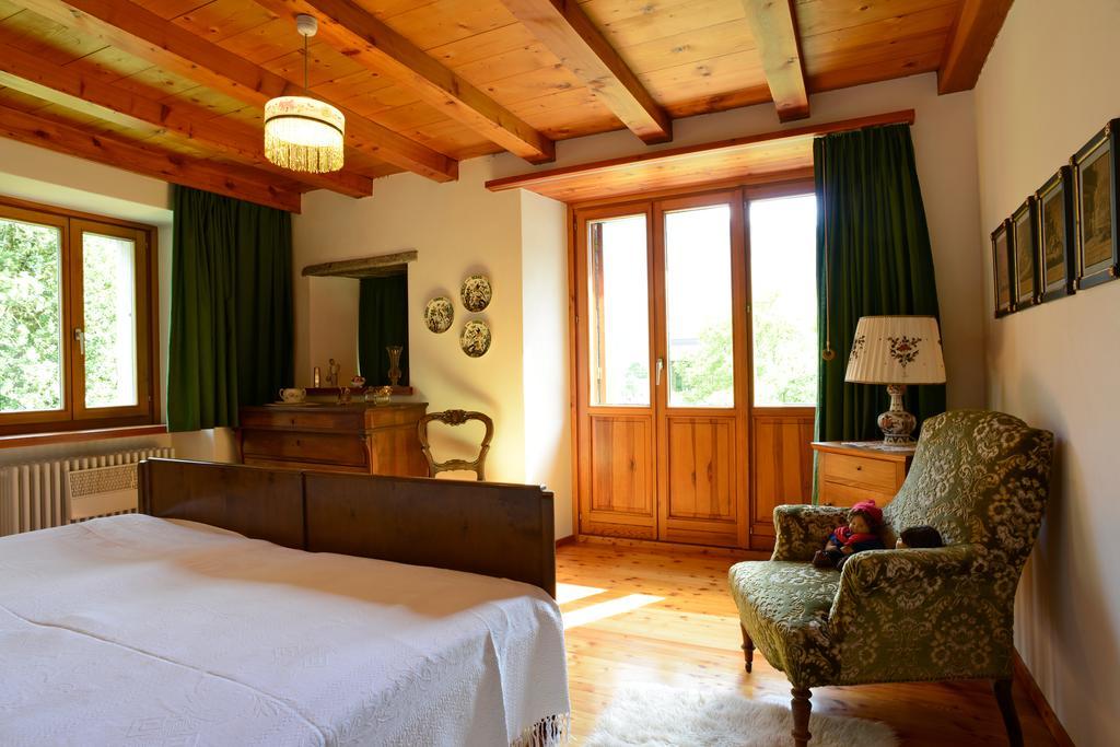 Grono Bed And Breakfast Da Kaethy Agriturismo الغرفة الصورة